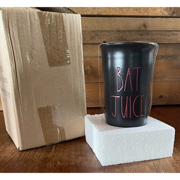 Rae Dunn Travel Mug Set Vampire Bat Juice Ceramic W/Lid Halloween New in boxes - Picture 2 of 6